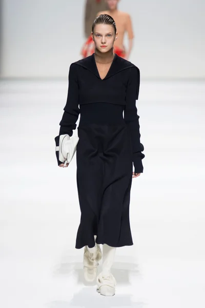 Look 35